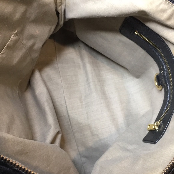 MARC JACOB Quilted Top Handled Belted Lambskin Shoulder Bag - Picture 12 of 17